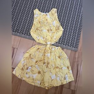 Faithfull the Brand Linen Romper / Playsuit | US 6 | Medium